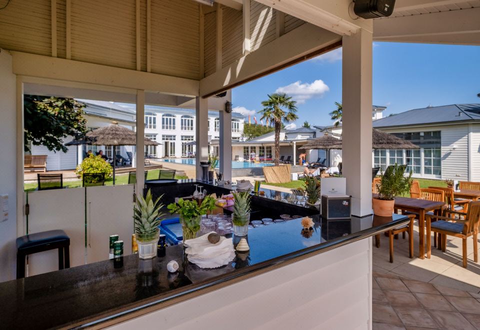 [프레치제 리조트 슈빌로브제의 전용 해변 및 호수 경관]