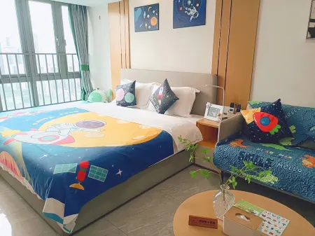 Bainianhui International Apartment (Yilongwan Store)