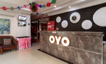 OYO 2410 Intan Hotel