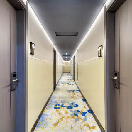 Haiyu Boutique Hotel (Wuyi Ancient City Hushan Plaza Branch)
