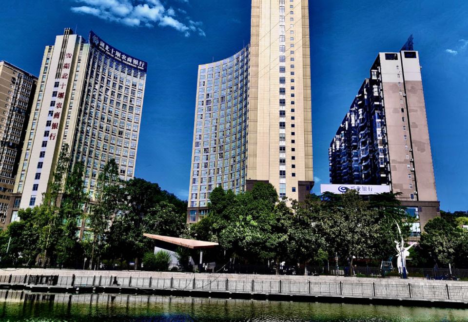 5. 우당 인터내셔널..