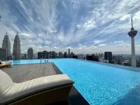 The Platinum 2 Kuala Lumpur by Holma - Kolam Atas Bumbung