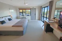 Whangaparaoa Lodge Hotels in Orewa