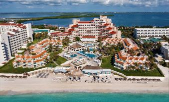 Wyndham Grand Cancun All Inclusive Resort & Villas