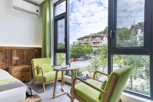 Lvye·Exquisite Mijing Leisure Homestay (Libo Xiaoqikong Scenic Area Dongmen Branch) - Yolcu Alma/Bırakma Hizmetleri