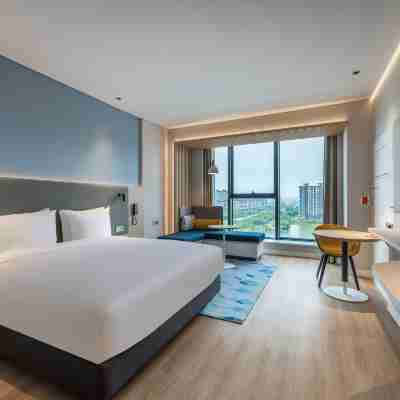 Holiday Inn Express Zhoukou Dancheng, an IHG Hotel Rooms