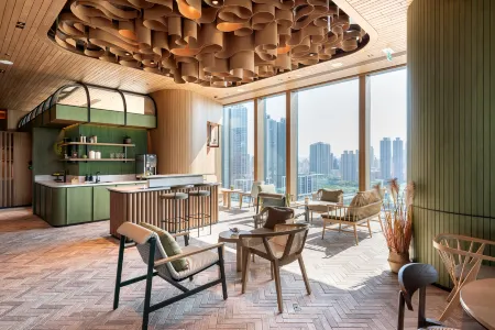 TOWNPLACE WEST KOWLOON Отели рядом с достопримечательностью «Цин И»