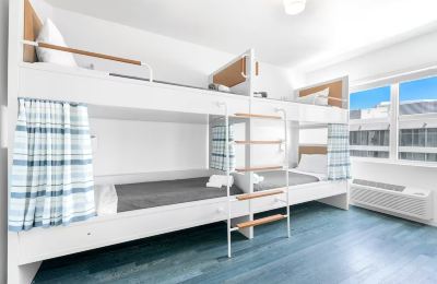 2 Twin Bunk Bed Room