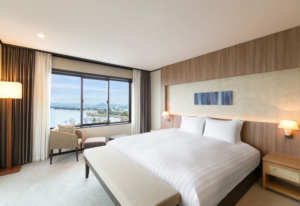 Grand Mercure Lake Biwa Resort & Spa 로비