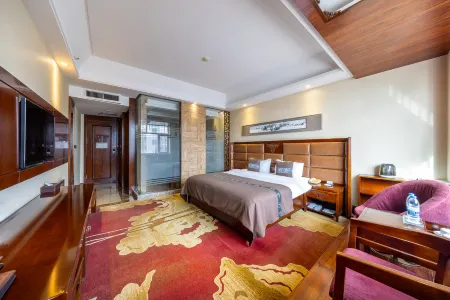 Oasis Holiday Inn (Zhangye West high-speed rail station)