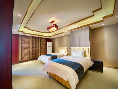 Manta Hotel, Luxi County Отели в г. Лунси