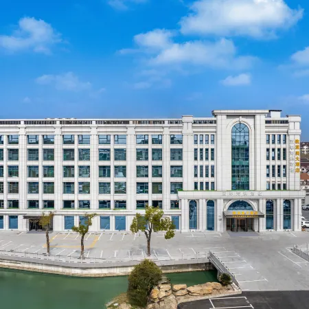 Shanghai OUYAMEI Hotel Отели рядом с достопримечательностью «Северный вокзал Аньтин»