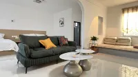 Gongliu cloud picture story homestay