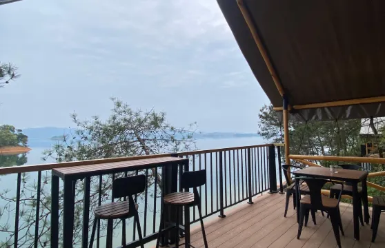 山嶼海野奢露營地