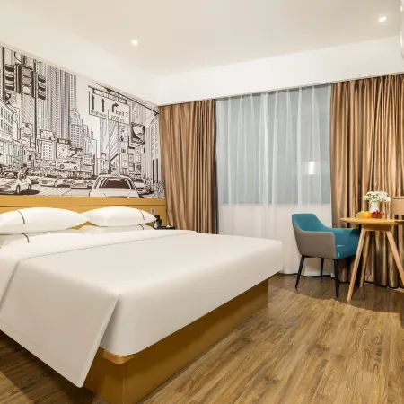 City Comfort Inn Hotel (Hechi Jinchengjiang Baima Pedestrian Street)