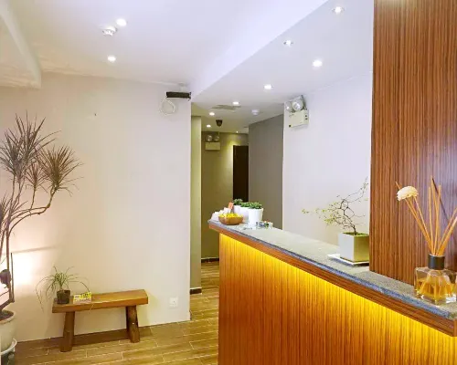 Kam Mum Guest House Отели рядом с достопримечательностью «Монгкок»