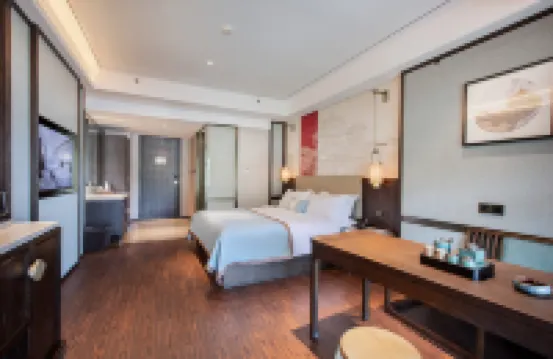 廷泊酒店（鳳凰古城沱江店）