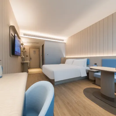 HanTing Hotel (Zhongshan Xingzhong Plaza Traditional Chinese Medicine Hospital) Hotels near West District