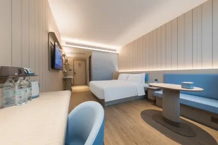 HanTing Hotel (Zhongshan Xingzhong Plaza Traditional Chinese Medicine Hospital)