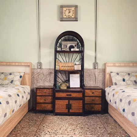 Juandaiqi Guesthouse Отели рядом с достопримечательностью «Железнодорожная станция Фэншань»