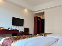 Shuimo Landscape Grand Hotel (Xingyi Railway Station)