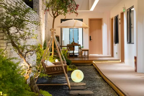 Luoyi Courtyard Homestay (Yingtianmen Branch)