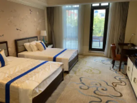 青島南海德音酒店（第一海水浴場八大關風景區） 鄰近八大關的酒店