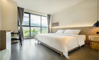 Wansheng Heishangu Heishan Yihao Family Homestay