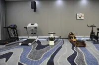 Weishi East View International Hotel - Gym