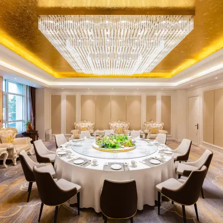 Hebi Yingbin Garden Hotel (Hebi East High-speed Railway Station)