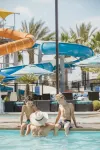 Anaheim Resort Suites - Beach
