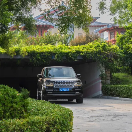 Zhongzhou Leading Hotel