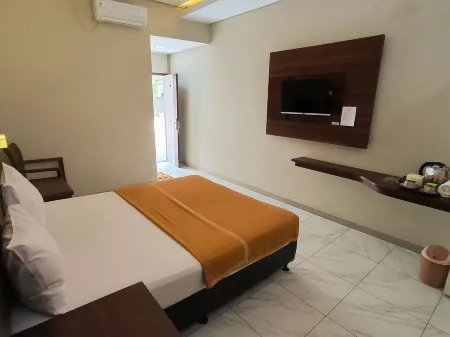 Bandengan Beach Hotel Jepara 2 Отели в г. Jepara Regency