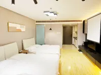 Qingdao Honey Orange Hostel (May Fourth Square)