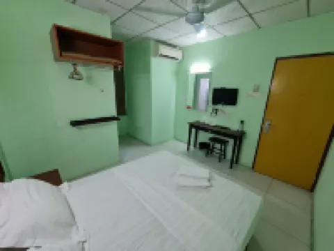 Aristo Hotel 81 Hotels in Donggongon