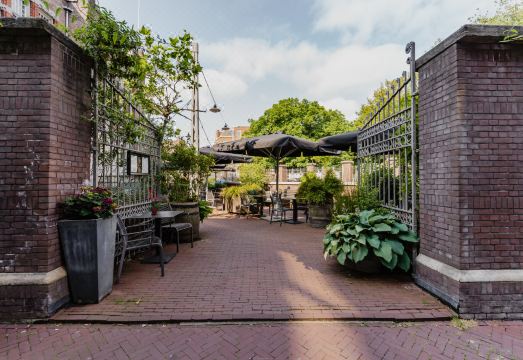 호텔 실내 인테리어 비교