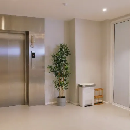 The Staytion Hotel at Sukhumvit Отели рядом с достопримечательностью «Станция надземного метро Phra Khanong»