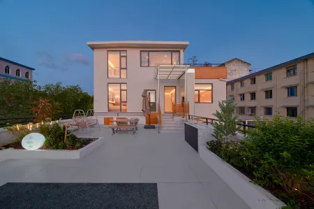 Sky Garden Retreat in Youxiang Lane, Tao Xichuan (Taoyangli Scenic Spot , Jingdezhen) Отели рядом с достопримечательностью «Jingdezhen Ceramics University (Xinchang Campus)»