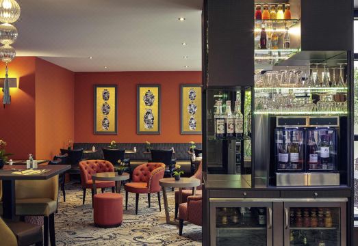 호텔 객실 내부