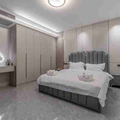 6 bedroom-independent swimming pool and powerful KTV Rooms