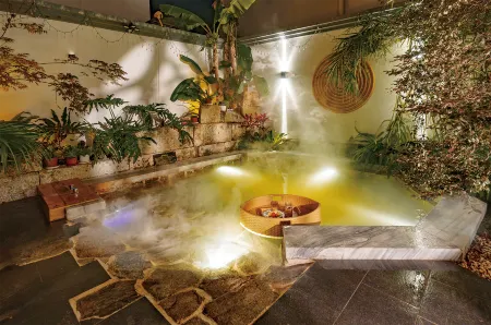 GanTong JingTang Spring Отели рядом с достопримечательностью «Fengyuzhen»