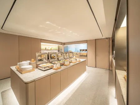 JI Hotel (Luoyang Shanghai Shichang Lianmeng Road) Отели рядом с достопримечательностью «Henan University of Science and Technology (Xiyuan Road)»