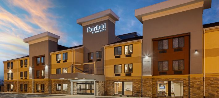 Fairfield Inn & Suites Cedar Rapids North Hotele w: Cedar Rapids