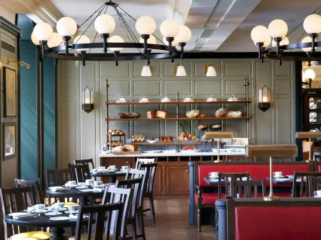 University Arms Hotel, Autograph Collection Отели рядом с достопримечательностью «Университет Кембридж Джадж Бизнес Скул»