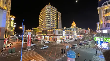 Beiguo Zhichun Business Hotel Отели рядом с достопримечательностью «Manchuria Boundary Gate»