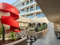 เอ็กซ์ เซเรนดี้ รีสอร์ท โรงแรมใกล้สวนสาธารณะริมทะเลเมมสา