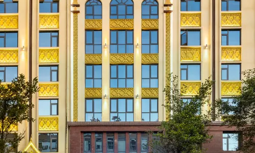 DO A LAND v Hotel Dehong Mangshi Airport Branch