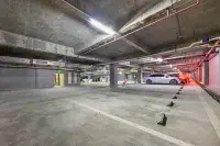 Ruixia Business Hotel - parking