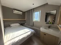 Lvdu Qing‘she Hotel