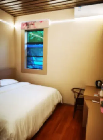 新飛騰客家大院 鄰近梅縣機場的酒店